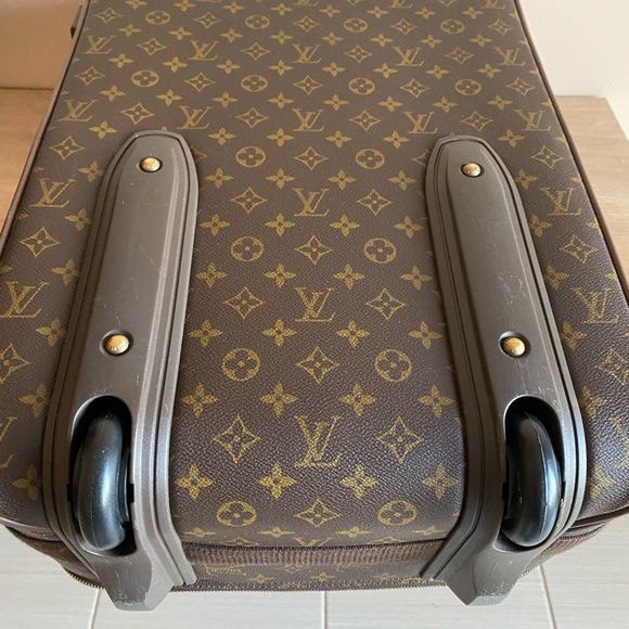 Authentic Louis Vuitton pegase monogram 55 carry on suitcase - Picture 7 of 9